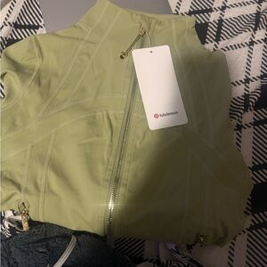 lululemon athletica Women's Light Green Utility Jacket